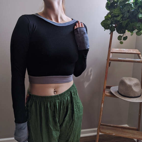 Handmade Organic Longsleeve Crop Top - Picture 2 of 3